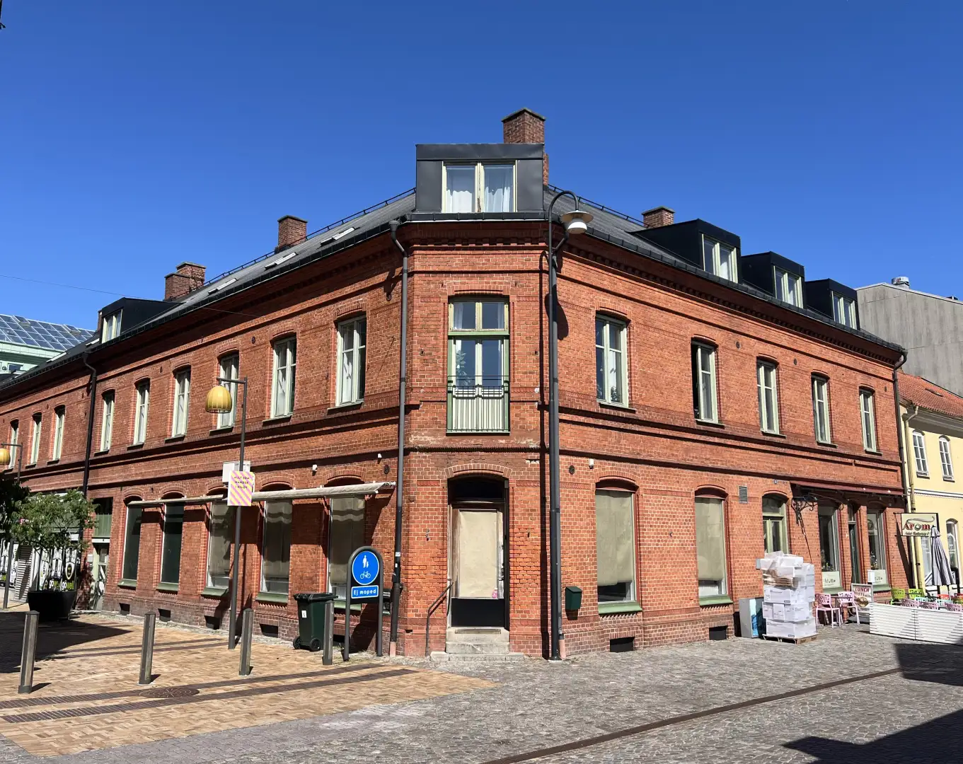 Stationsgränd 2 / Köpmansgatan 3