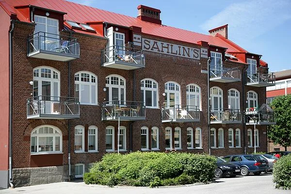 Kanalgatan 26 / Malmgatan 9